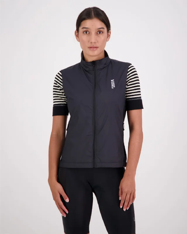 Redwood Merino Wind Vest - Black Women's Nike jackets